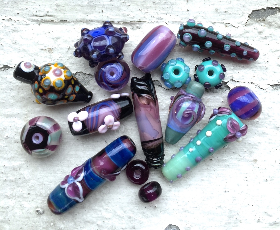 Darts Fluorescent Glass Bead Assortment, Mixed Colors